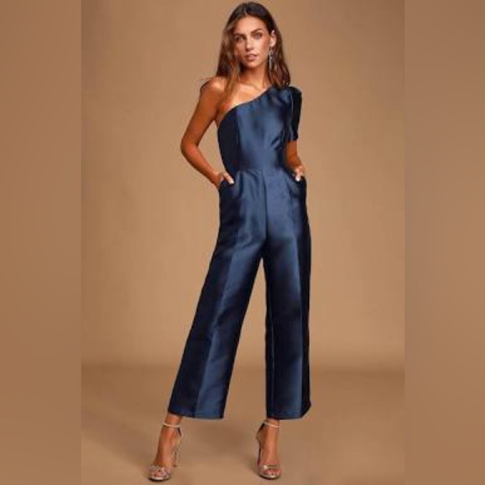 Lulu's Blue Wide-Leg Jumpsuit with Sleeveless Design